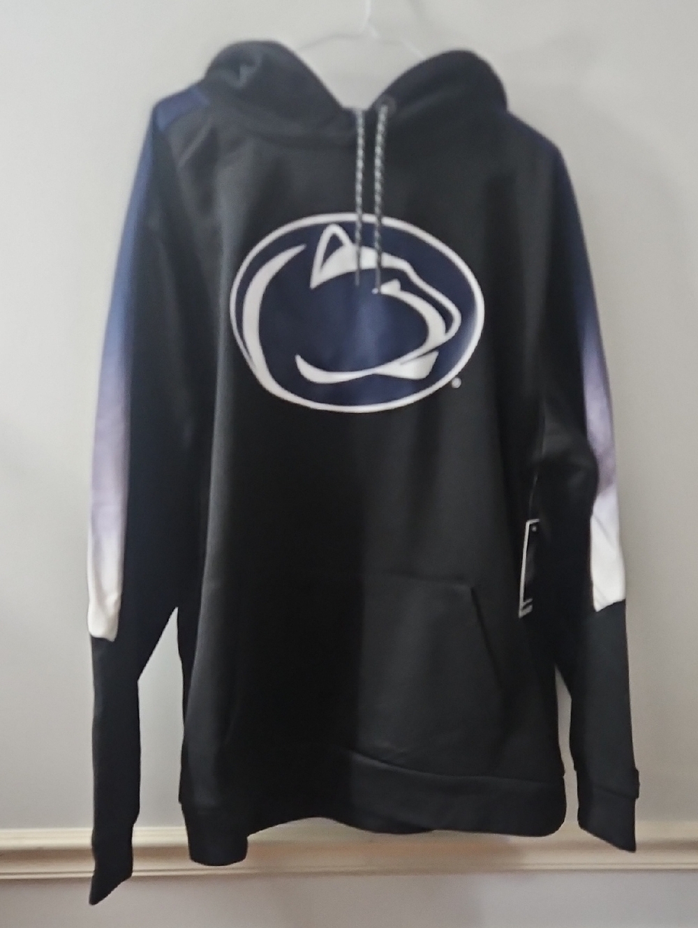 Colosseum Black & Navy Penn State Pullover Hoodie with White Logo